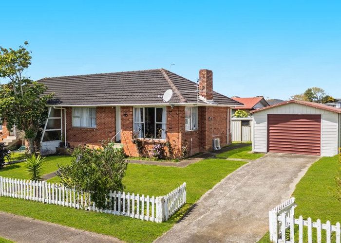  at 2/2 Wayne Drive, Mangere, Manukau City, Auckland