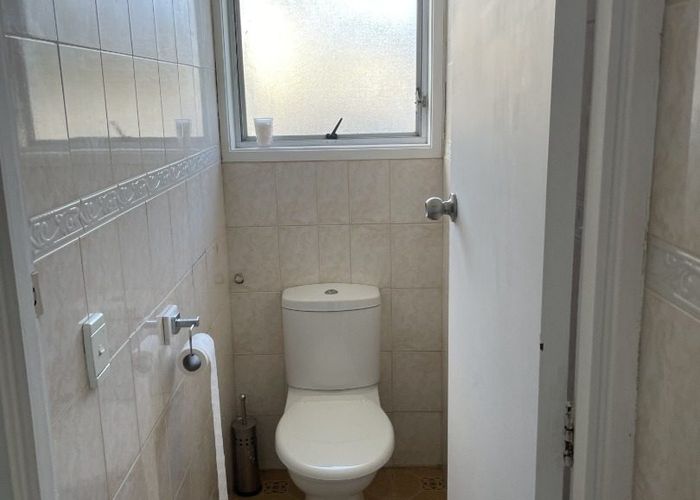  at 27 Yearsley Place, Manurewa, Auckland