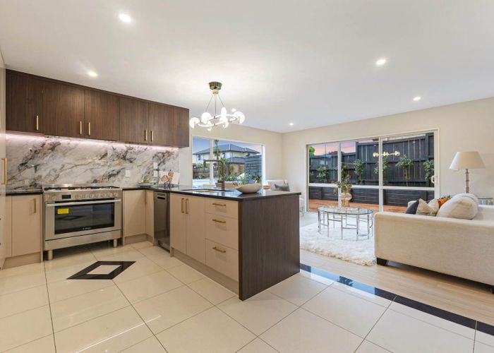  at 2 Tinturn Place, Flat Bush, Manukau City, Auckland