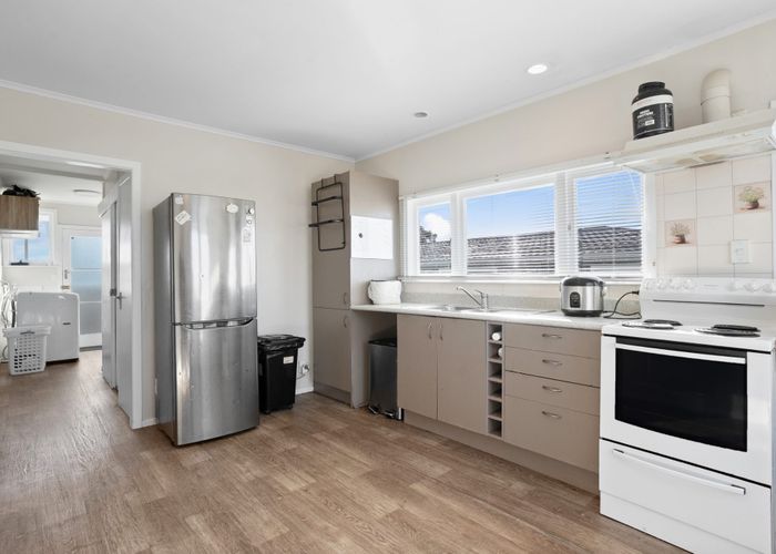  at 223 Sturges Road, Henderson, Waitakere City, Auckland