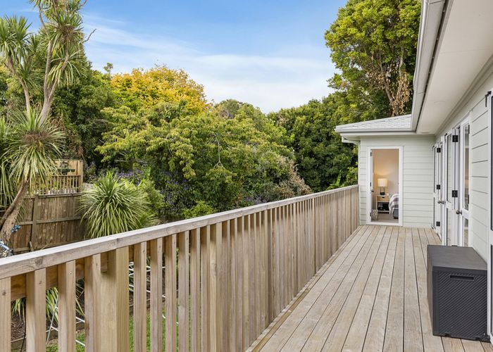  at 2/58 Botany Road, Botany Downs, Manukau City, Auckland