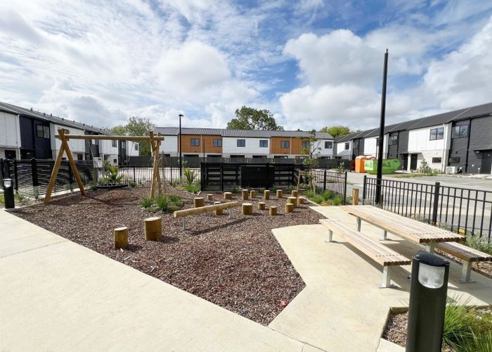  at 18 Whati Lane, Henderson, Waitakere City, Auckland