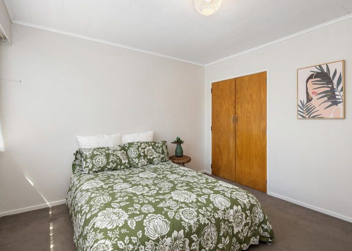  at 10 Kahikatea Grove, Paparangi, Wellington, Wellington
