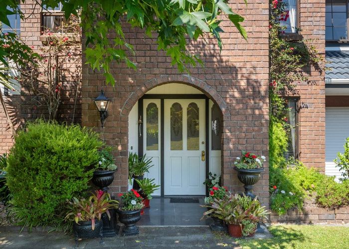  at 32 Onetaunga Road, Chatswood, North Shore City, Auckland