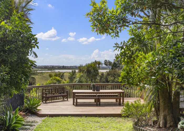  at 1/7A Seaside Avenue, Waterview, Auckland