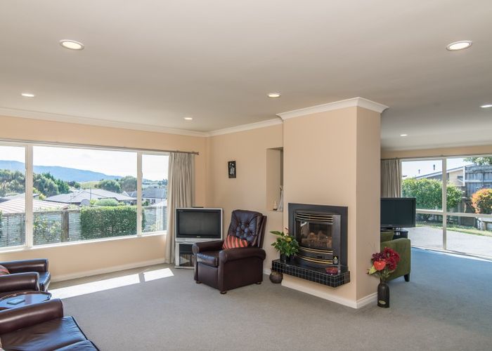  at 28 Quadrant Heights, Paraparaumu