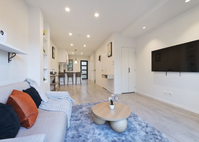  at 2/46 Te Kanawa Crescent, Henderson, Waitakere City, Auckland