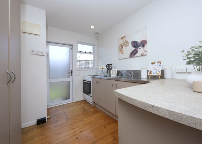  at 1/51 Heretaunga Avenue, Te Papapa, Auckland