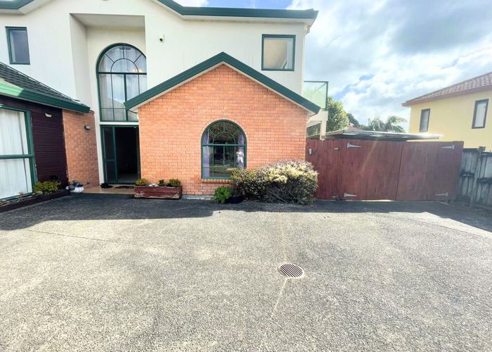  at 111 Hugh Green Drive, Pinehill, Auckland