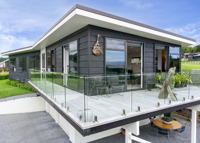  at 32 Coprosma Crescent, Waipahihi, Taupo