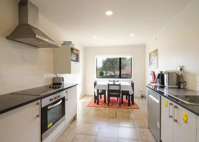  at 3/2 Swan Hill Drive, Glen Eden, Auckland