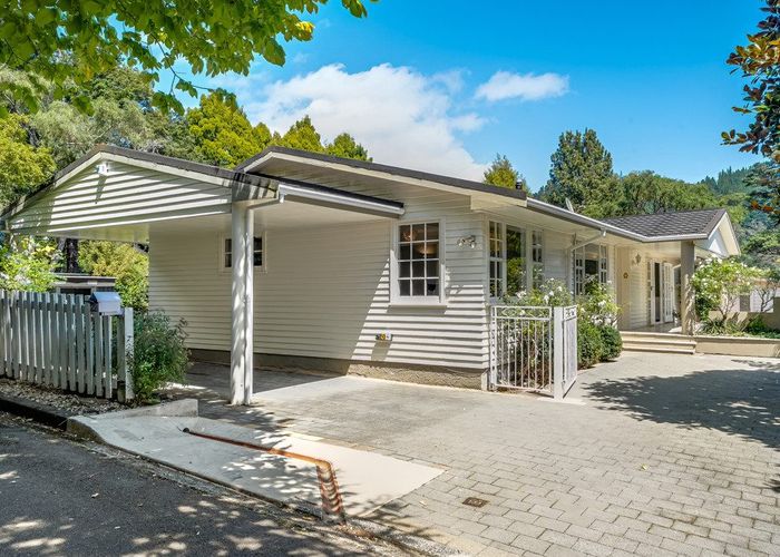  at 22 Freemans Way, Pinehaven, Upper Hutt, Wellington