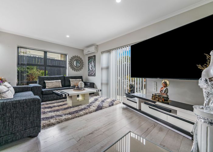  at 61A Awaroa Road, Sunnyvale, Auckland