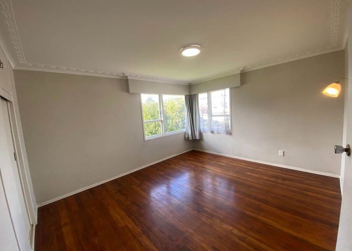  at 1/1 Churchill Avenue, Manurewa, Manukau City, Auckland