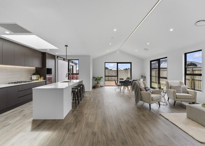  at 11 Lorenzos Lane, Halswell, Christchurch City, Canterbury