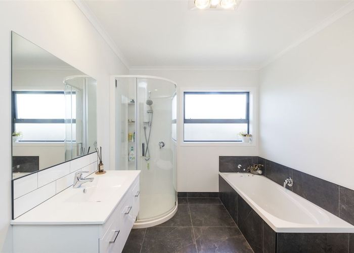  at 8 Poplar Grove, Feilding, Manawatu, Manawatu / Whanganui