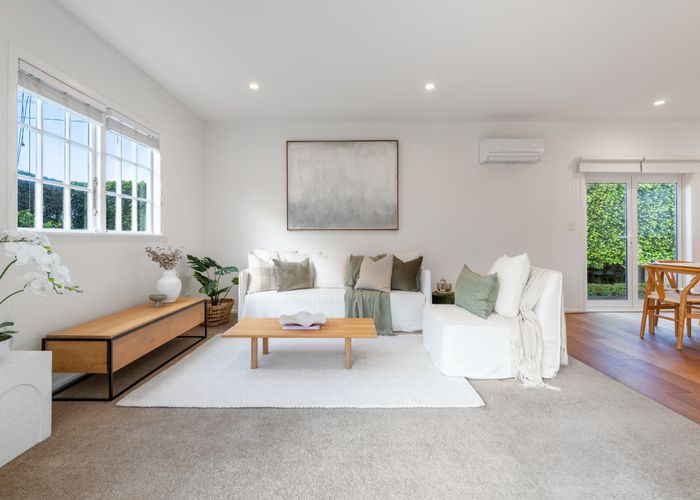  at 34 Beach Road, Northcote Point, North Shore City, Auckland