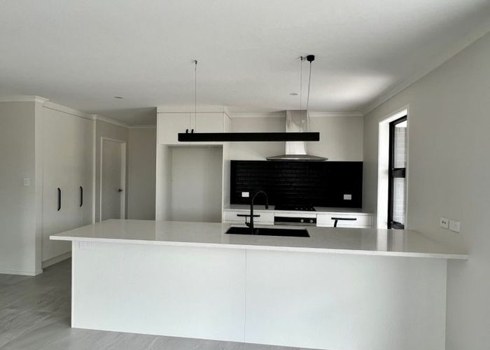  at 24 Kerr Cr, Patumahoe, Franklin, Auckland