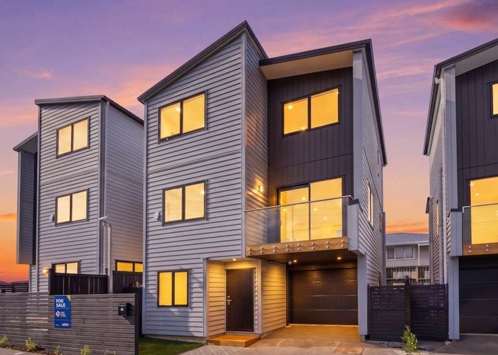  at 75 McFadzean Drive, Blockhouse Bay, Auckland