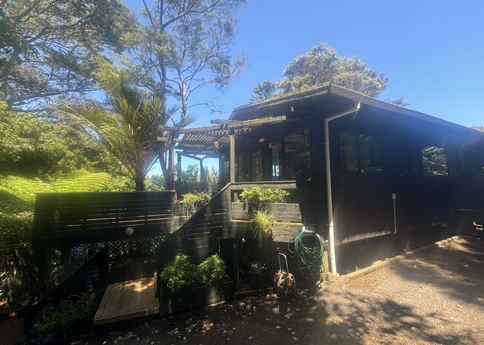  at 39 York Road, Titirangi, Waitakere City, Auckland