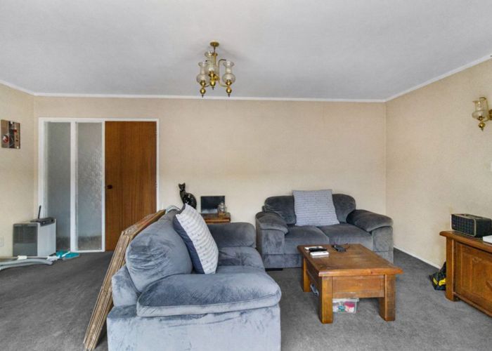  at 2/164 Prince Regent Drive, Half Moon Bay, Manukau City, Auckland
