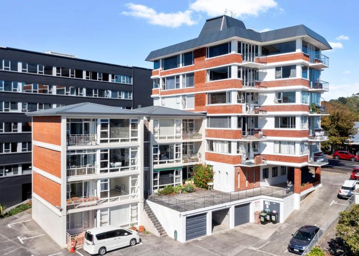  at 4/258 Parnell Road, Parnell, Auckland