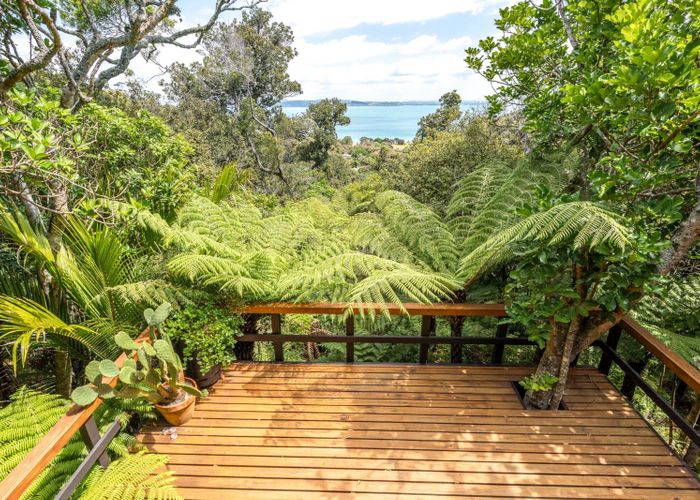  at 9 O'Brien Road, Omiha, Waiheke Island, Auckland