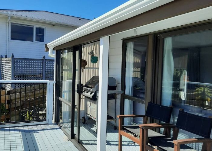  at 98 Conclusion Street, Ascot Park, Porirua, Wellington