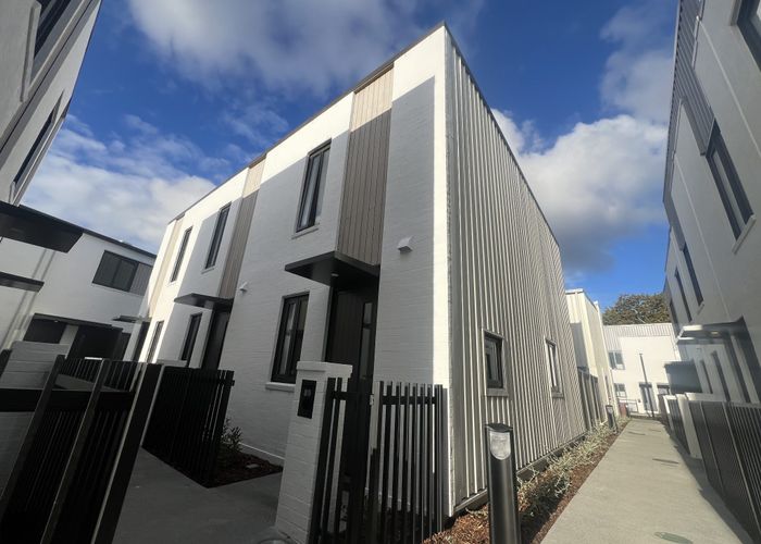  at 89/124 Taylors Road, Mount Albert, Auckland City, Auckland