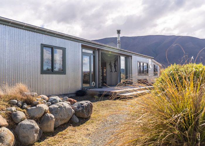  at 320 Manuka Terrace, Ben Ohau, Twizel