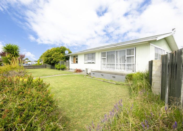  at 41 Fife Crescent, Tamatea, Napier