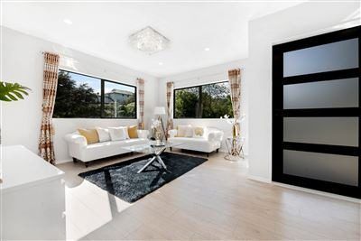  at 32 The Enclave, Totara Heights, Manukau City, Auckland