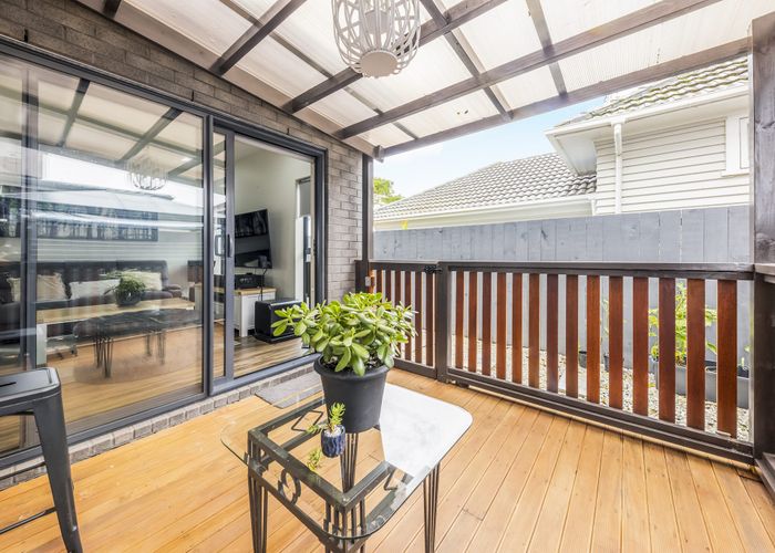  at 11 Kent Road, Manurewa, Auckland