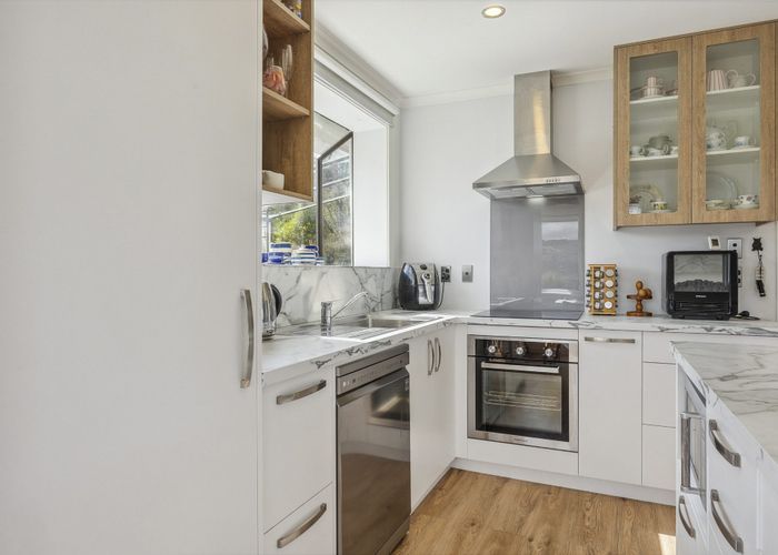 at 24 Bell Crescent, Concord, Dunedin