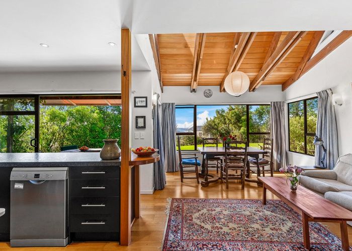  at 9 Vaughan Road, Okura, North Shore City, Auckland