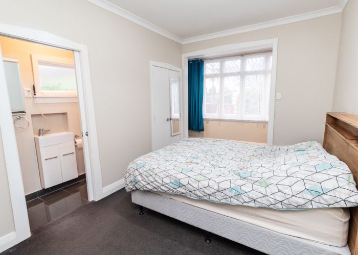  at 3 Burrows Ave, Karori, Wellington, Wellington