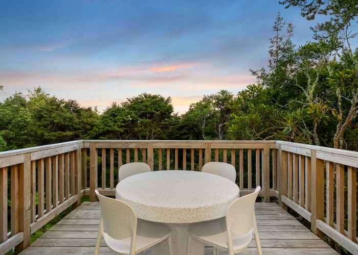  at 4 Kereru Grove, Greenhithe, North Shore City, Auckland