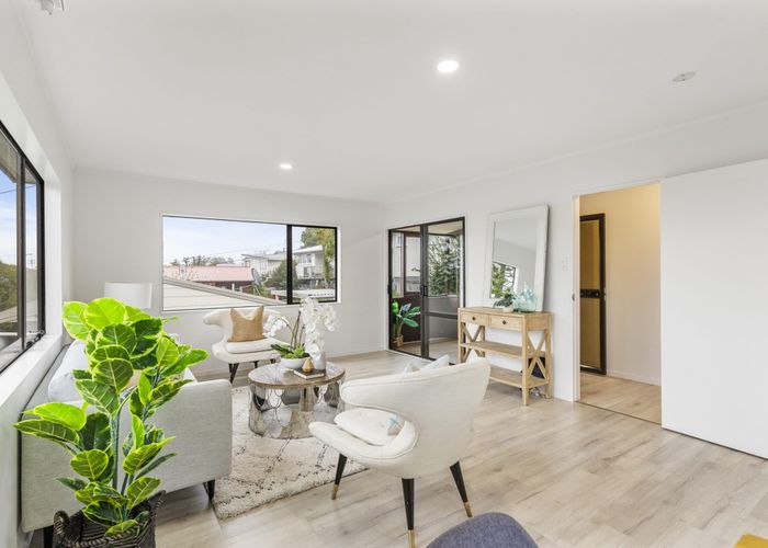  at 13A Park Road, Glenfield, Auckland