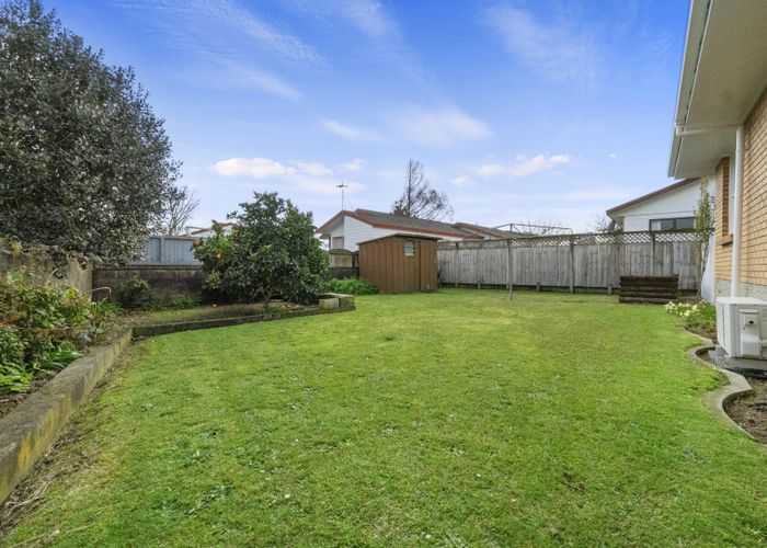  at 24A Kensington Place, Fairfield, Hamilton