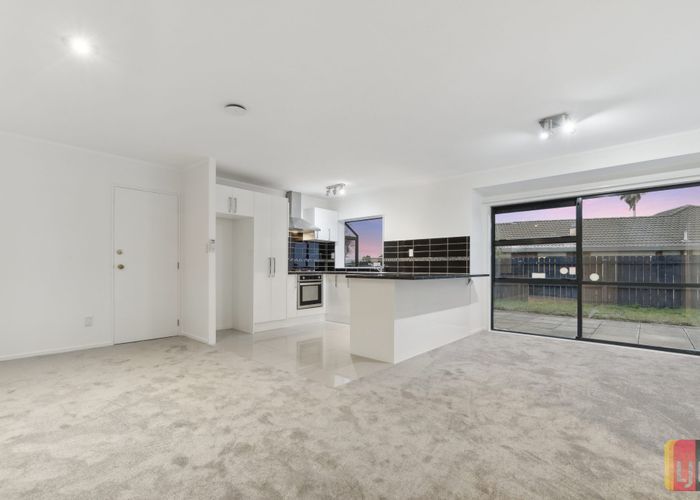  at 18 Randwick Place, Randwick Park, Auckland