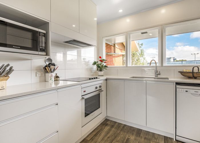  at 9/9 Macmurray Road, Remuera, Auckland