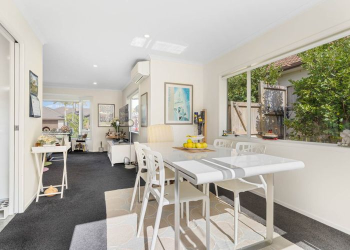  at 5 Kalmore Place, East Tamaki, Manukau City, Auckland