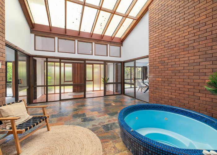 at 21 Wadeley Road, Ilam, Christchurch