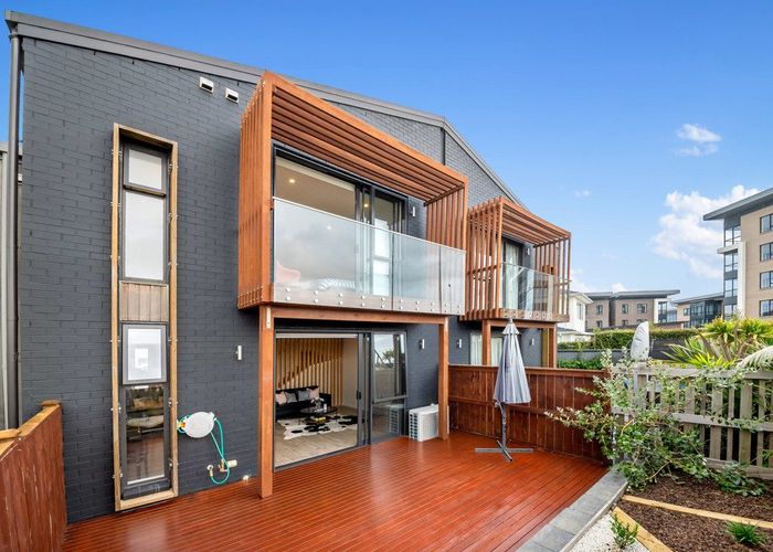  at 4 Willowherb Lane, Hobsonville, Waitakere City, Auckland