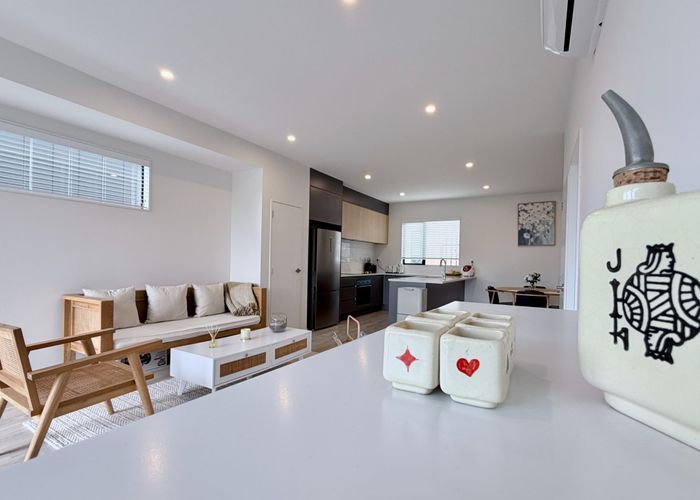  at 2/20 Eban Ave, Hillcrest, North Shore City, Auckland