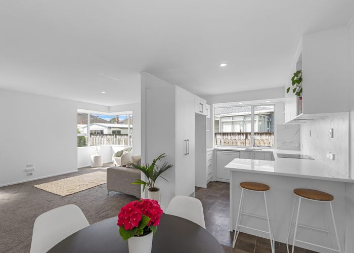  at 3/56 Flanshaw Road, Te Atatu South, Waitakere City, Auckland