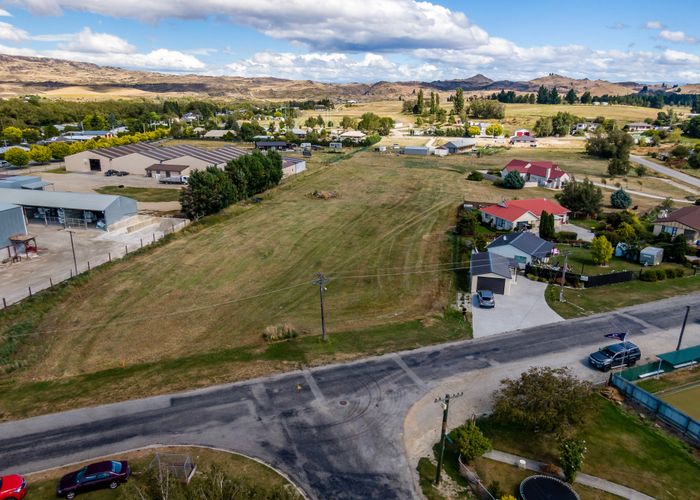  at 7 Cobham Crescent, Omakau