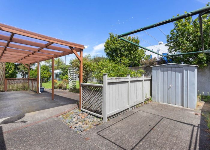  at 2 Westvale Avenue, Ranui, Waitakere City, Auckland