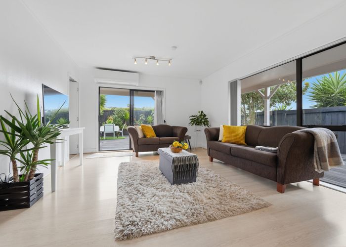  at 61 Wellington Street, Howick, Manukau City, Auckland