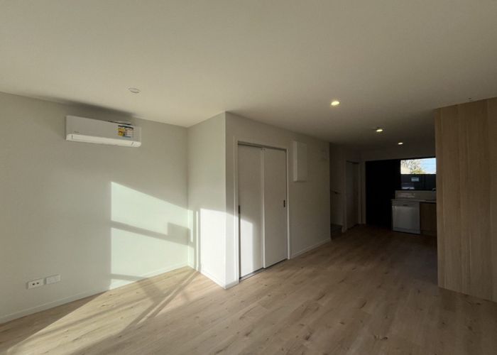  at 4/157 Beach Haven Road, Beach Haven, North Shore City, Auckland